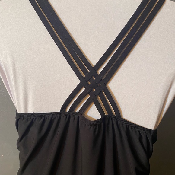 LAVISH Geometric Copper/Black Sequin Top - Picture 5 of 16